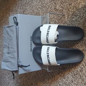 Balenciaga Pool Slide w logo